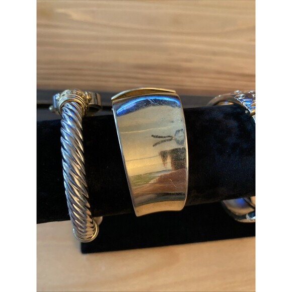 Women\'s Bangle Watch Lot 4 Total New Batteries main image 5